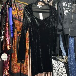 Elegant Black Velvet Dress